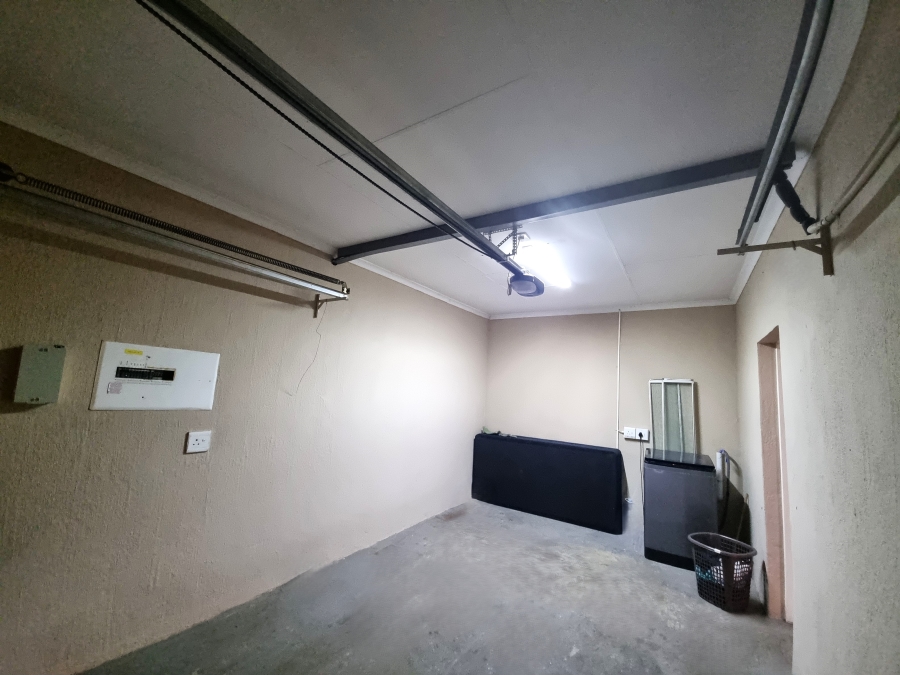 3 Bedroom Property for Sale in Waterval East North West